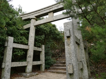 御山神社の鳥居２.jpg